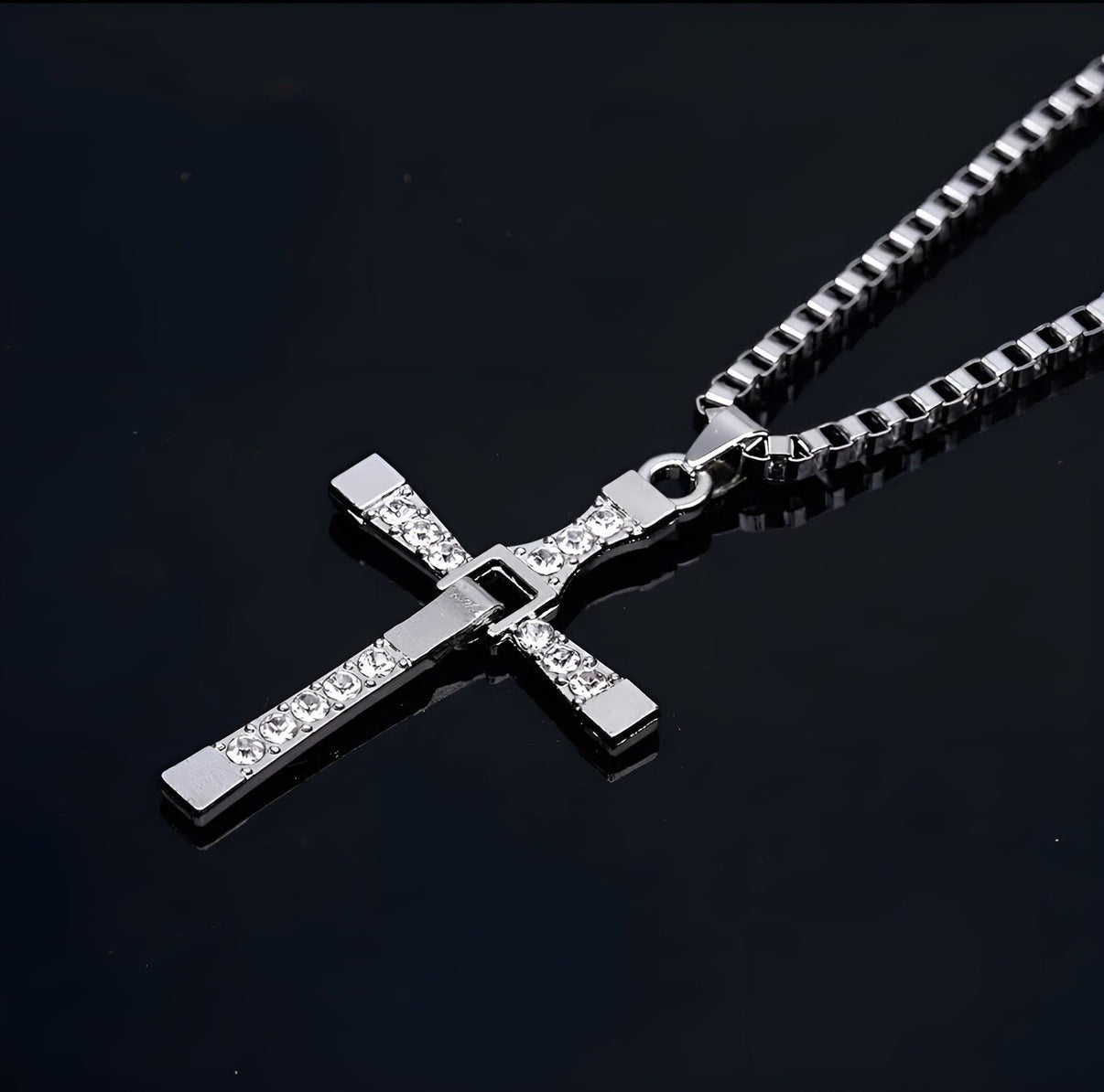 Collier Croix Dominic Toretto