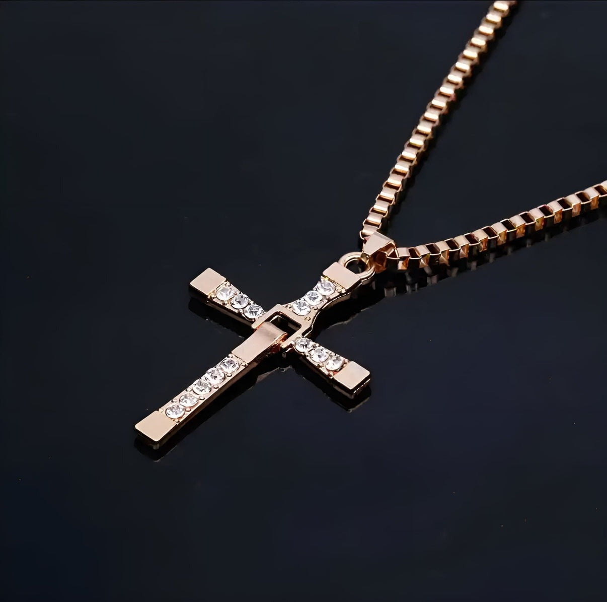 Collier Croix Dominic Toretto